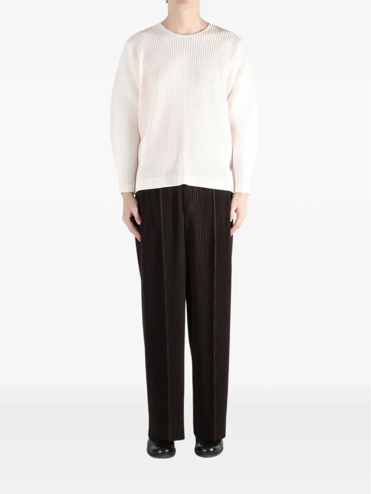 Homme Plissé Issey Miyake 今月のカラー 1月 プリーツ入りクルーネックトップ - 画像2