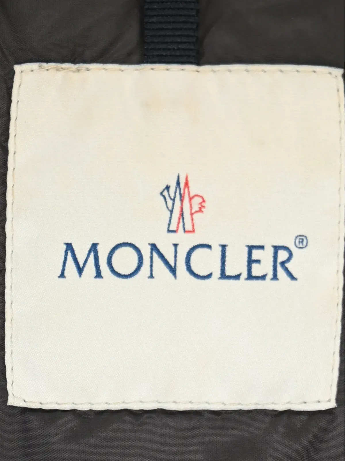 Moncler Vintage ファー付きグレーダウンジャケット - 画像4