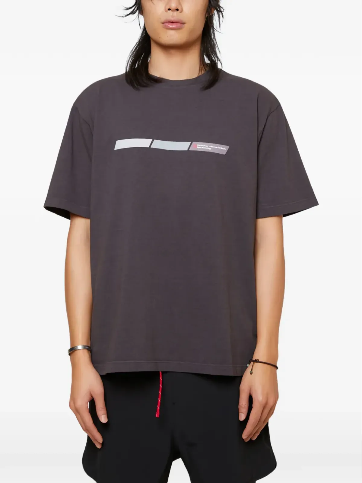 District Vision ロゴディテール Tシャツ - 画像1