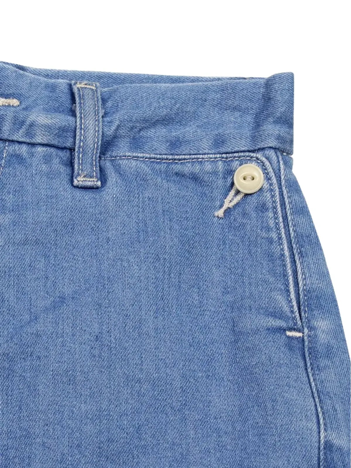 Levi's Premium ボタン付きウェルトポケットショーツ - 画像3