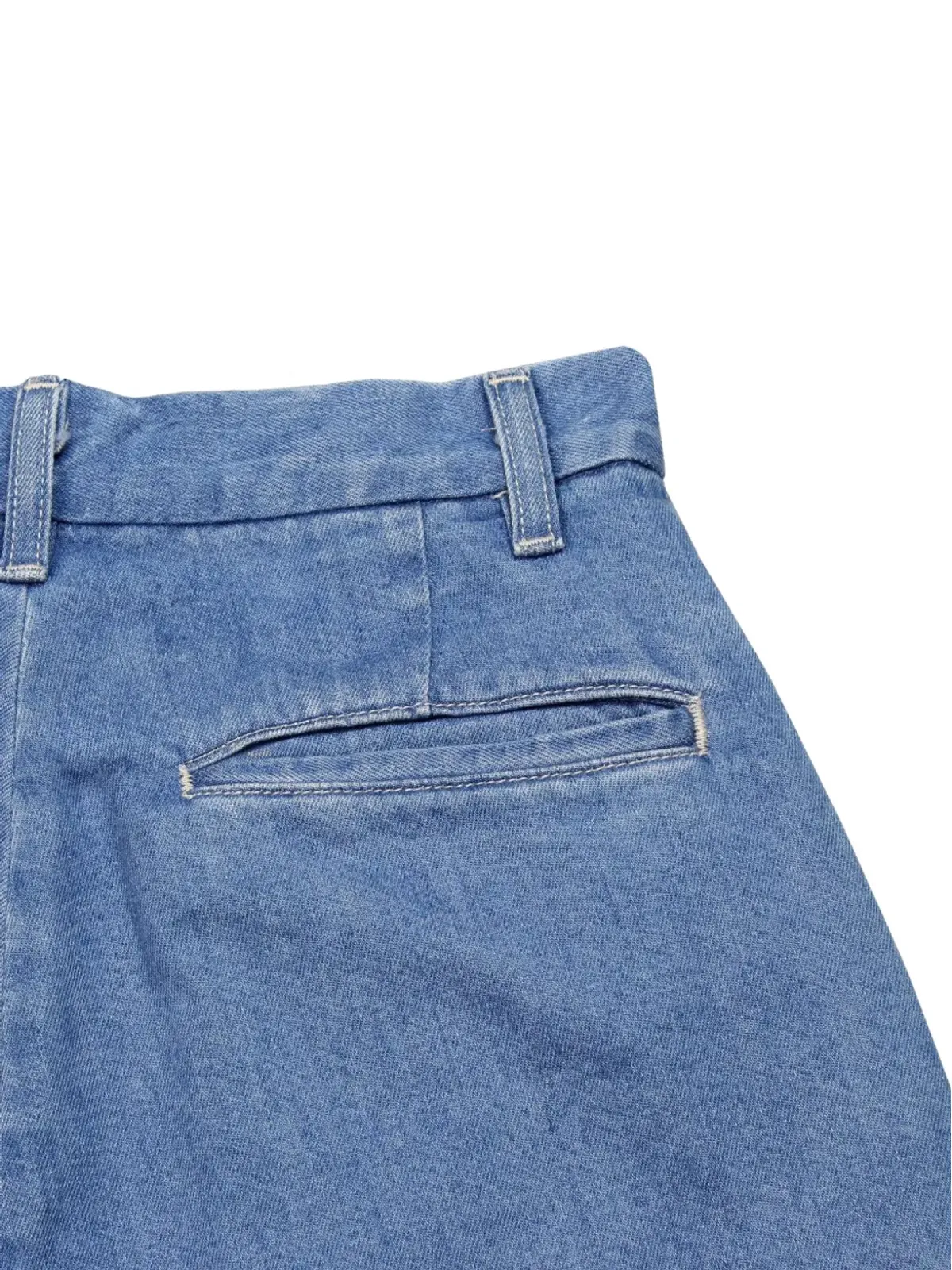 Levi's Premium ボタン付きウェルトポケットショーツ - 画像4