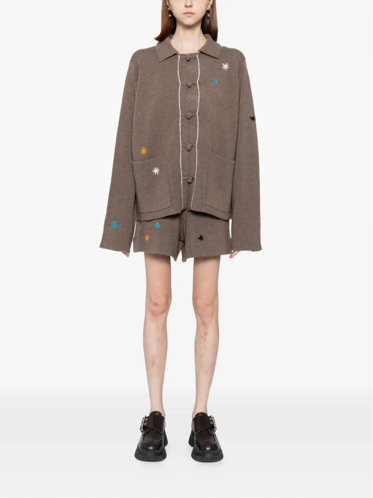 YANYAN KNITS 星刺繍ショーツ ブラウン - 画像2