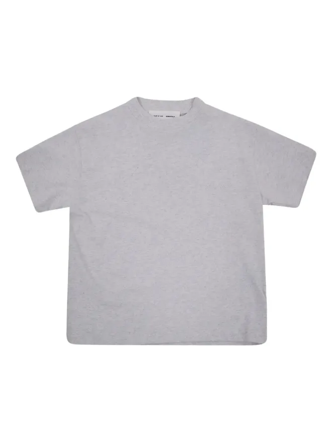 FEAR OF GOD ESSENTIALS KIDS FEAR OF GOD ESSENTIALS KIDS ロゴ刺繍Tシャツの商品画像