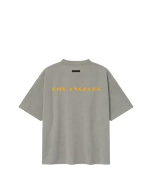 FEAR OF GOD ESSENTIALS レイカーズ90年代 Tシャツ - グレー - サムネイル2