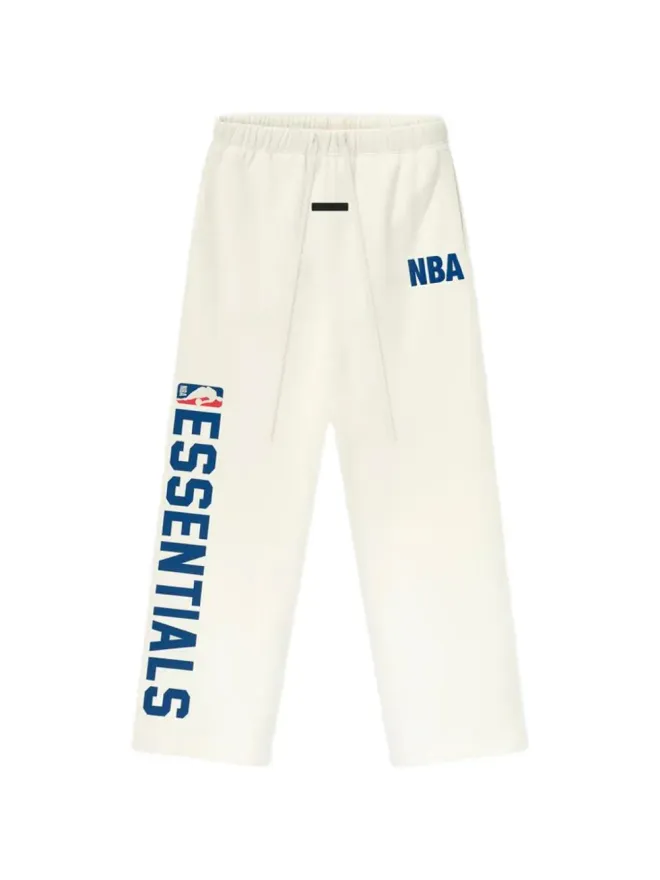 Fear of God ESSENTIALS FEAR OF GOD ESSENTIALS × NBA ラウンジトラックパンツ - ニュートラルカラーの商品画像