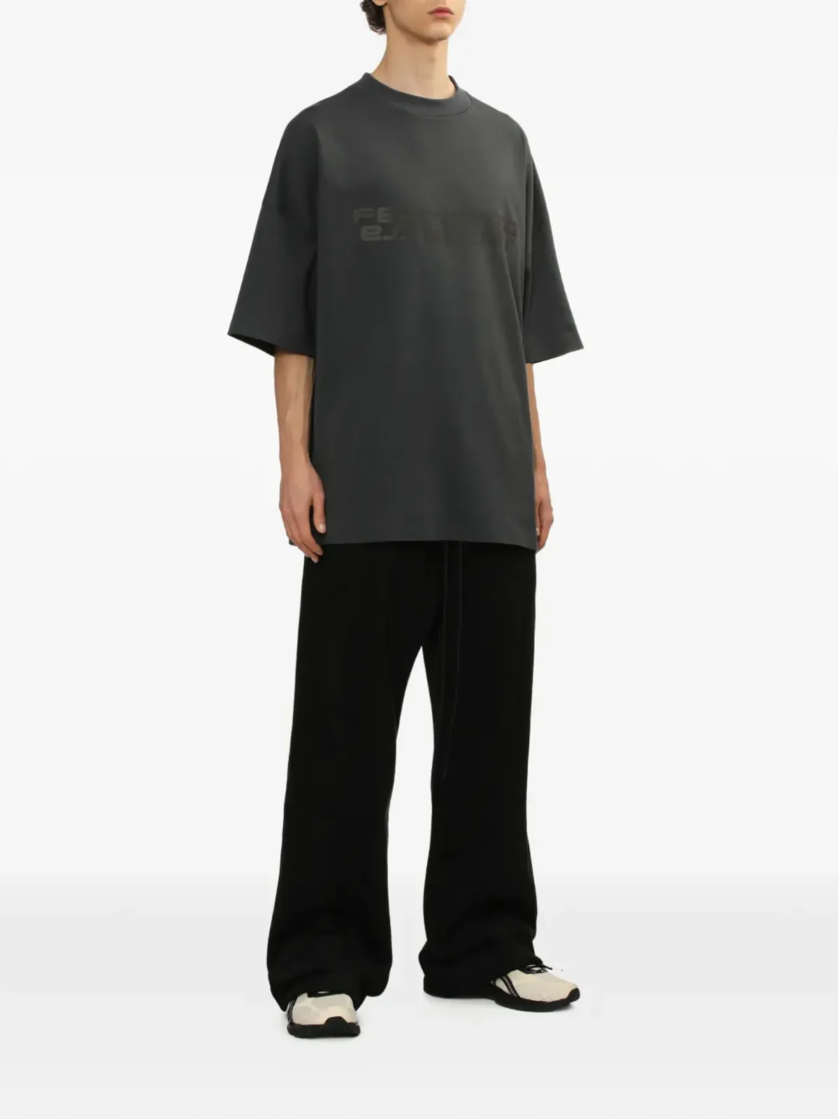 FEAR OF GOD ESSENTIALS ロゴTシャツ - 画像2