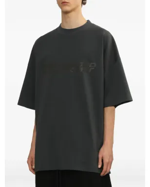 FEAR OF GOD ESSENTIALS ロゴTシャツ - サムネイル3