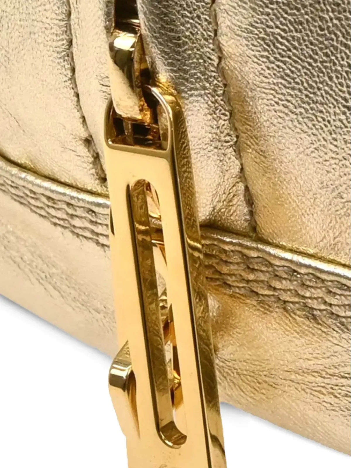Loewe アマゾナ レザー ハンドバッグ（エンボス加工・ビンテージ） - 画像3