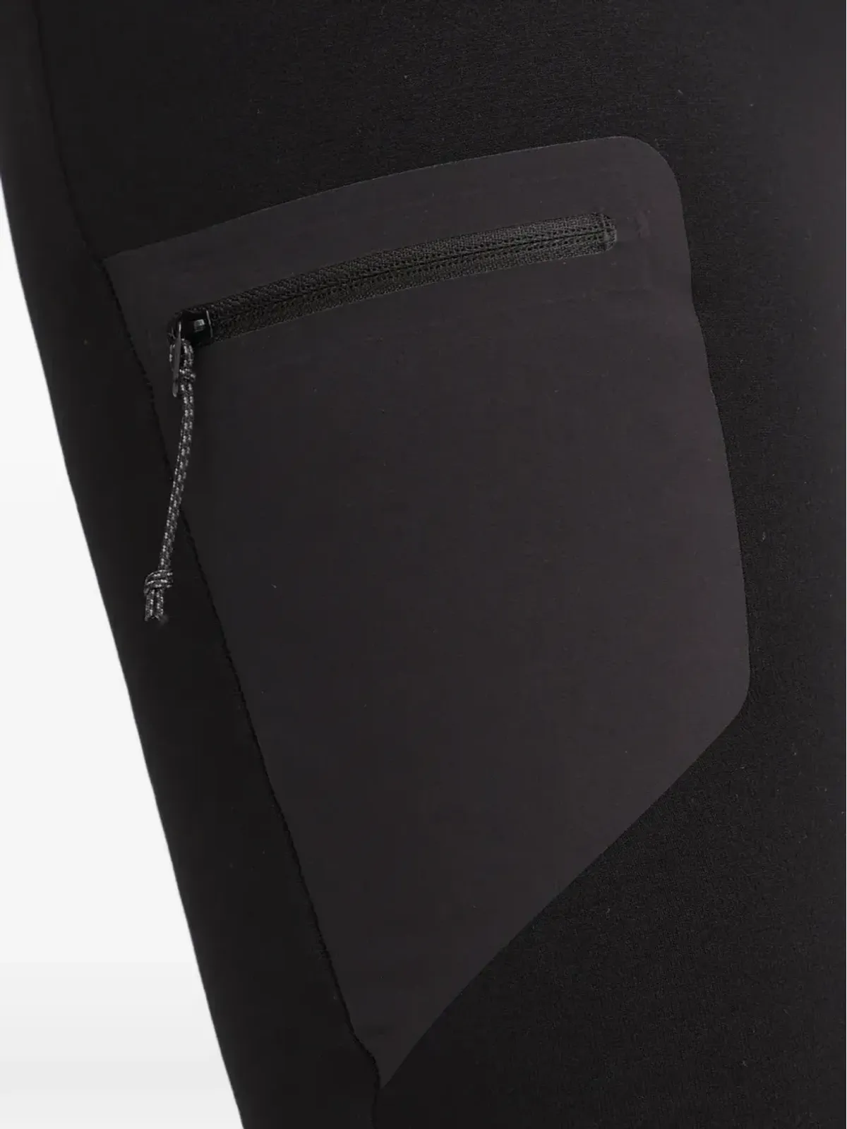 Mammut pocket-detail trousers - Black - 画像4