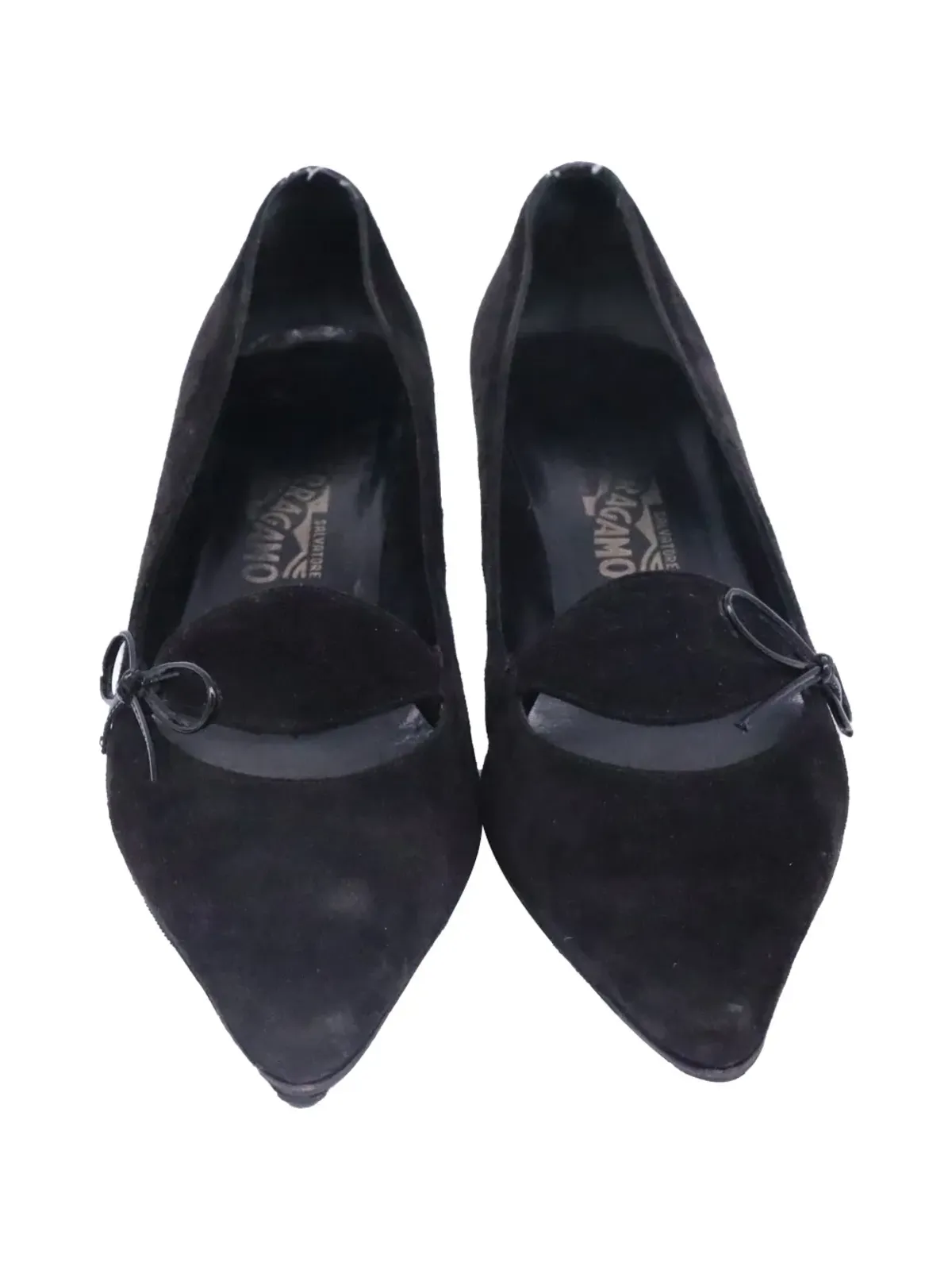 Ferragamo Pre-Owned ボウ・カットアウト・ディテールパンプス - ブラック - 画像4