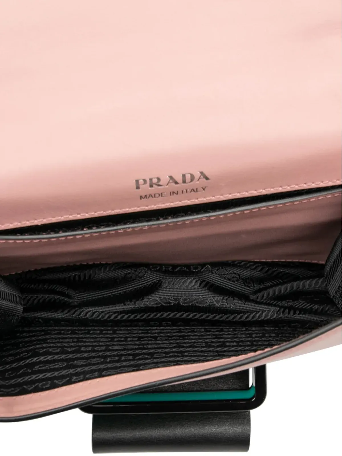 Prada ビンテージ シティ カーフ プレックスリボン クロスボディバッグ - 画像5