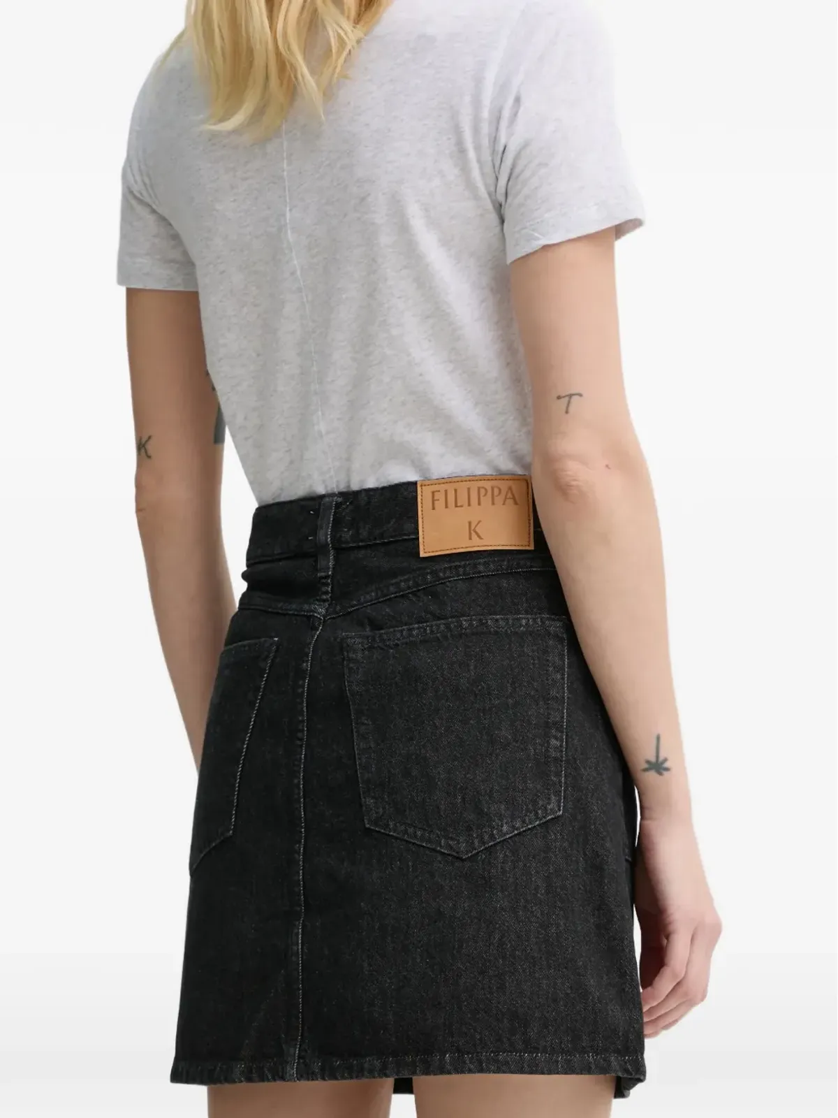 Filippa K ロゴパッチミニスカート - 画像3