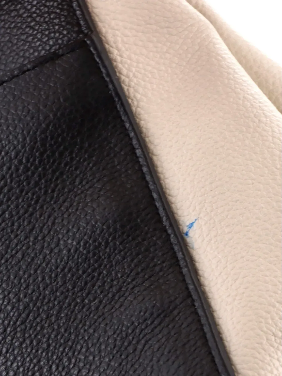 Saint Laurent Pre-Owned リヴ・ゴーシュ カバス レザー スモール トートバッグ - 画像4