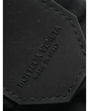 Bottega Veneta ビンテージ 2010年代 パディッドカセットベルトバッグ ブラック - サムネイル4