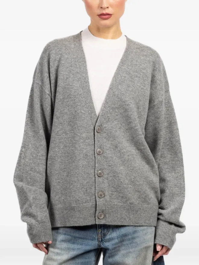 extreme cashmere extreme cashmere ジョナ ボタン付きVネック カーディガン - Greyの商品画像