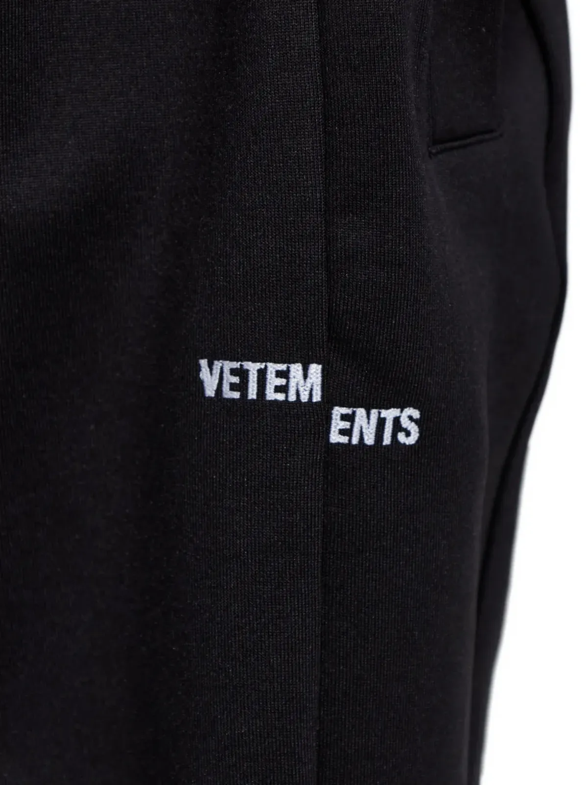 VETEMENTS ロゴプリント トラックパンツ - 画像5