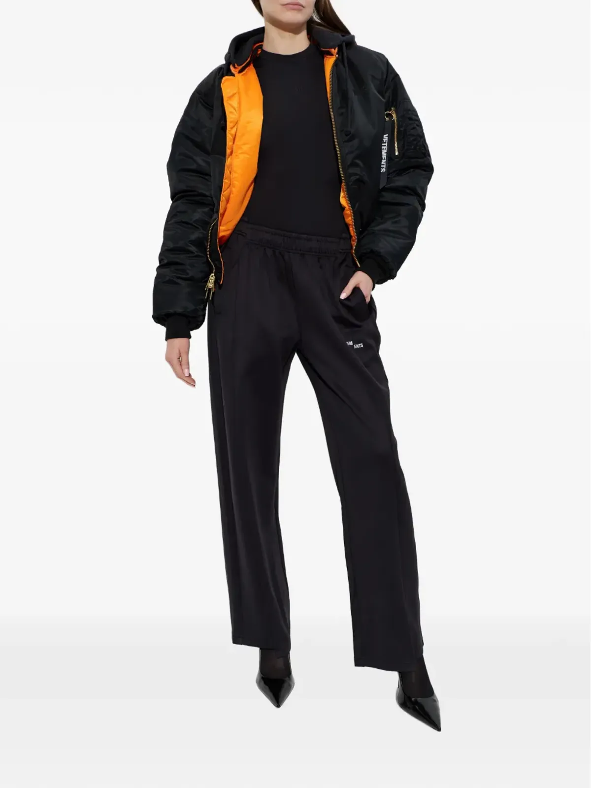 VETEMENTS ロゴプリント トラックパンツ - 画像2