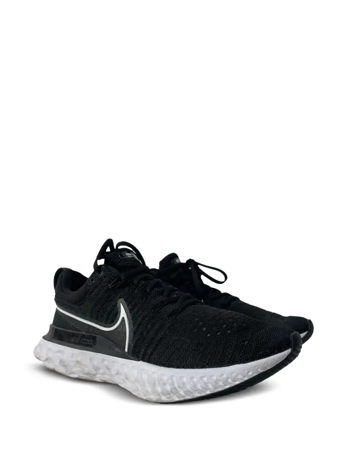 Nike Vintage リアクト インフィニティ ラン フライニットIII ロゴディテール ランニングシューズ - 画像2