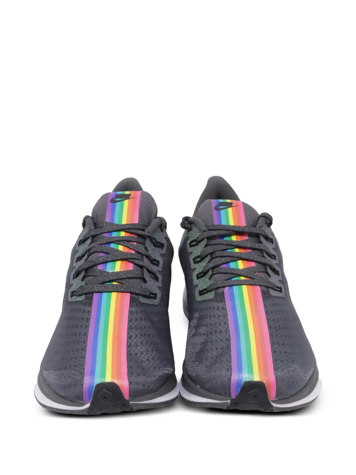 Nike Vintage 虹色ストライプのスニーカー（グレー） - 画像4