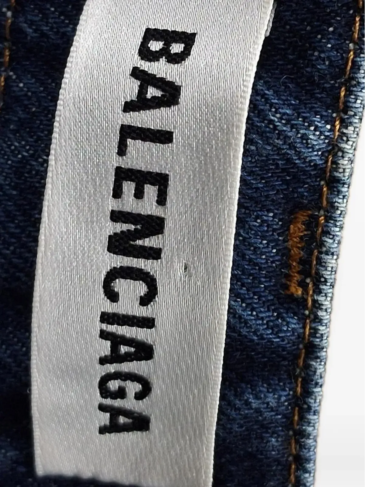 Balenciaga Pre-Owned デニムバックスリット入りミディスカート - 画像3