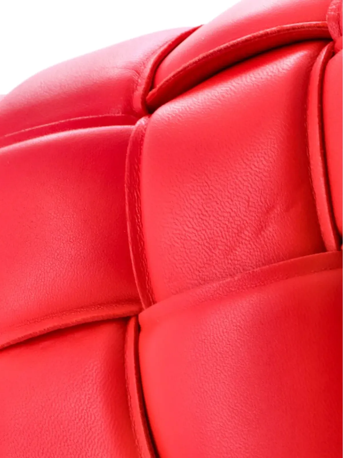 Bottega Veneta ヴィンテージ カセット パディド マキシ イントレチャート レザー クロスボディバッグ - 画像5