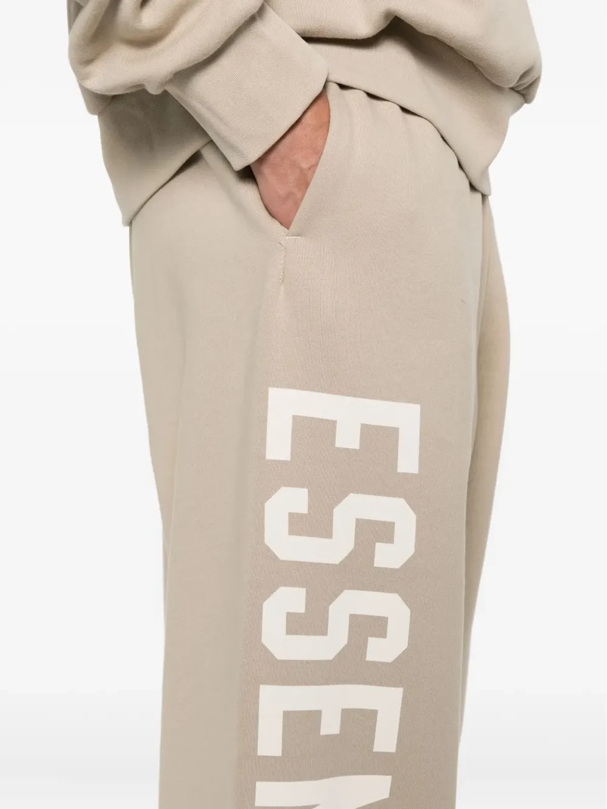 FEAR OF GOD ESSENTIALS ジャージー トラックパンツ - 画像5