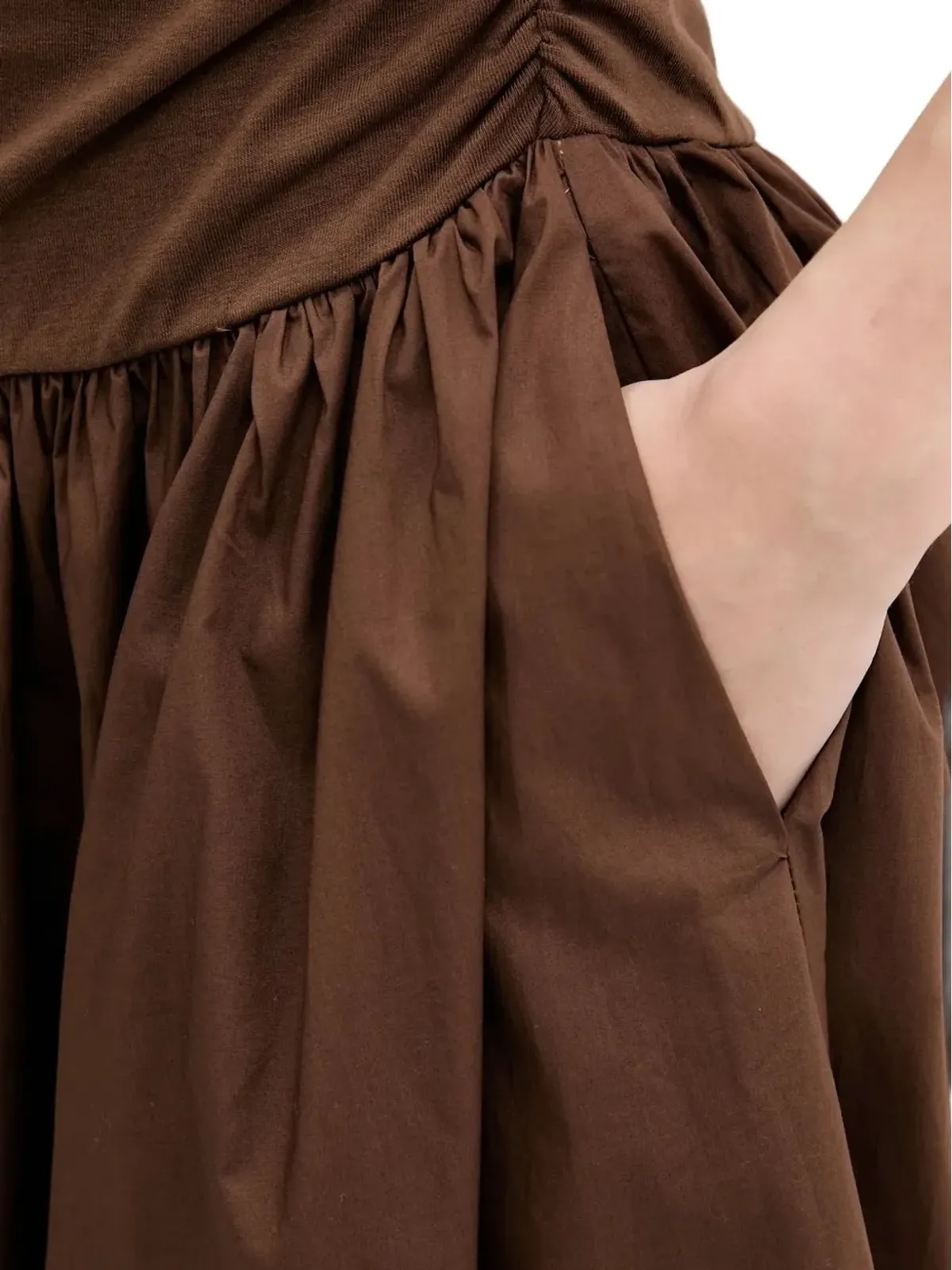 NEVER FULLY DRESSED Lola gathered-waist midi dress - Brown - 画像4