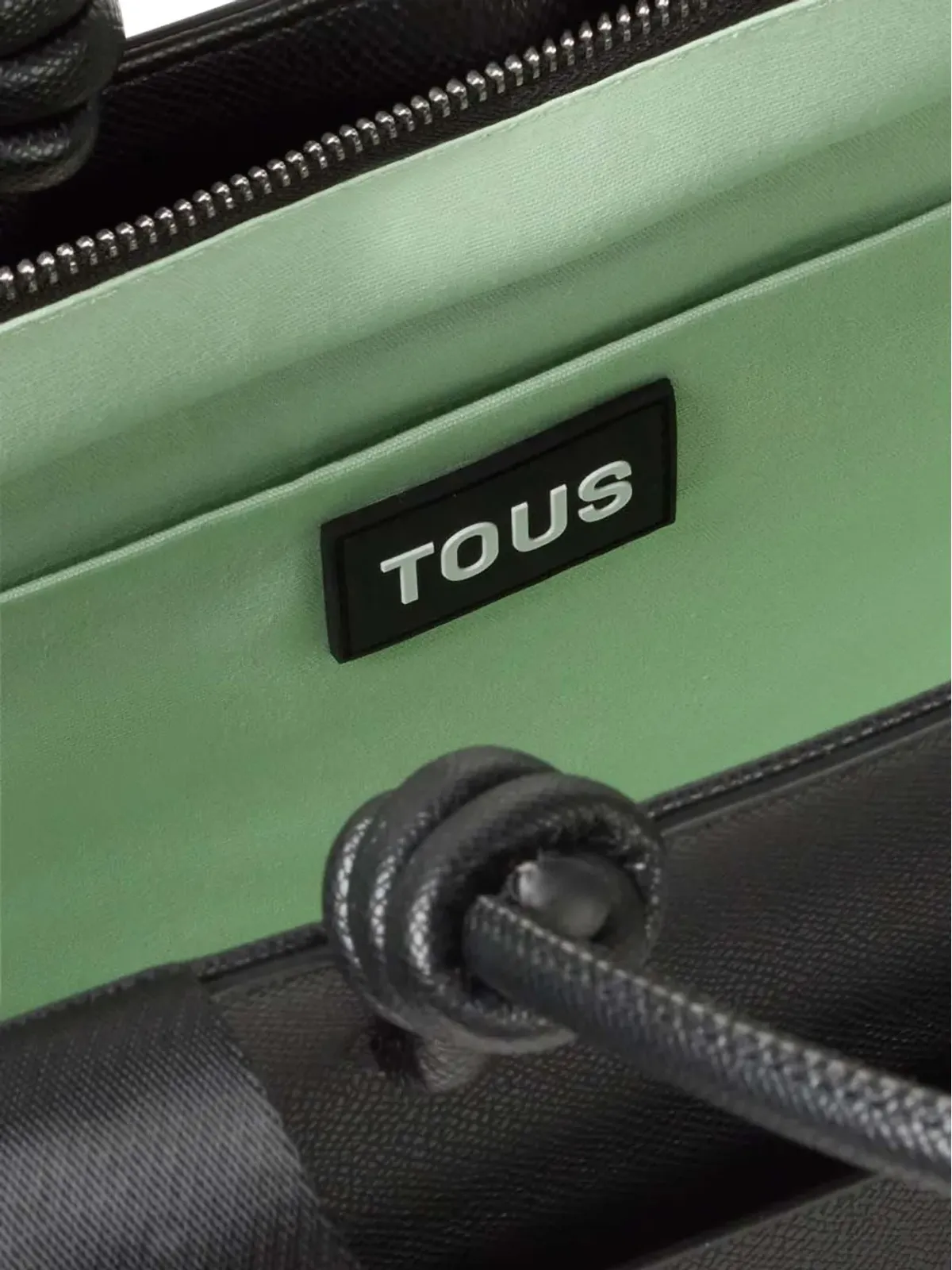 TOUS エンボスロゴ トートバッグ - 画像5