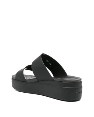 Crocs ブルックリン プラットフォーム ダブルバックル サンダル（ブラック） - サムネイル3