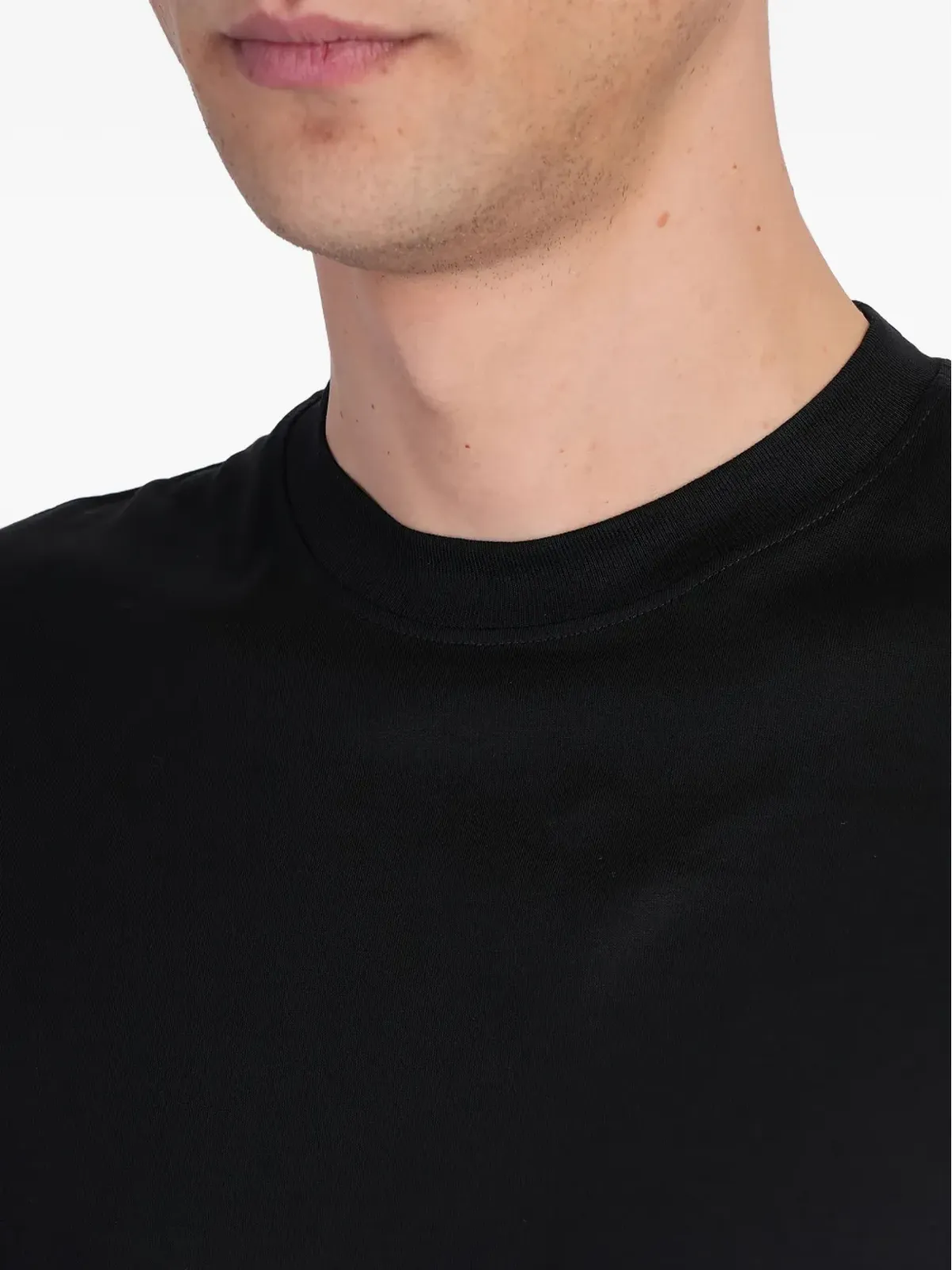 Tokyo James ラウンドネック コットンTシャツ ブラック - 画像5