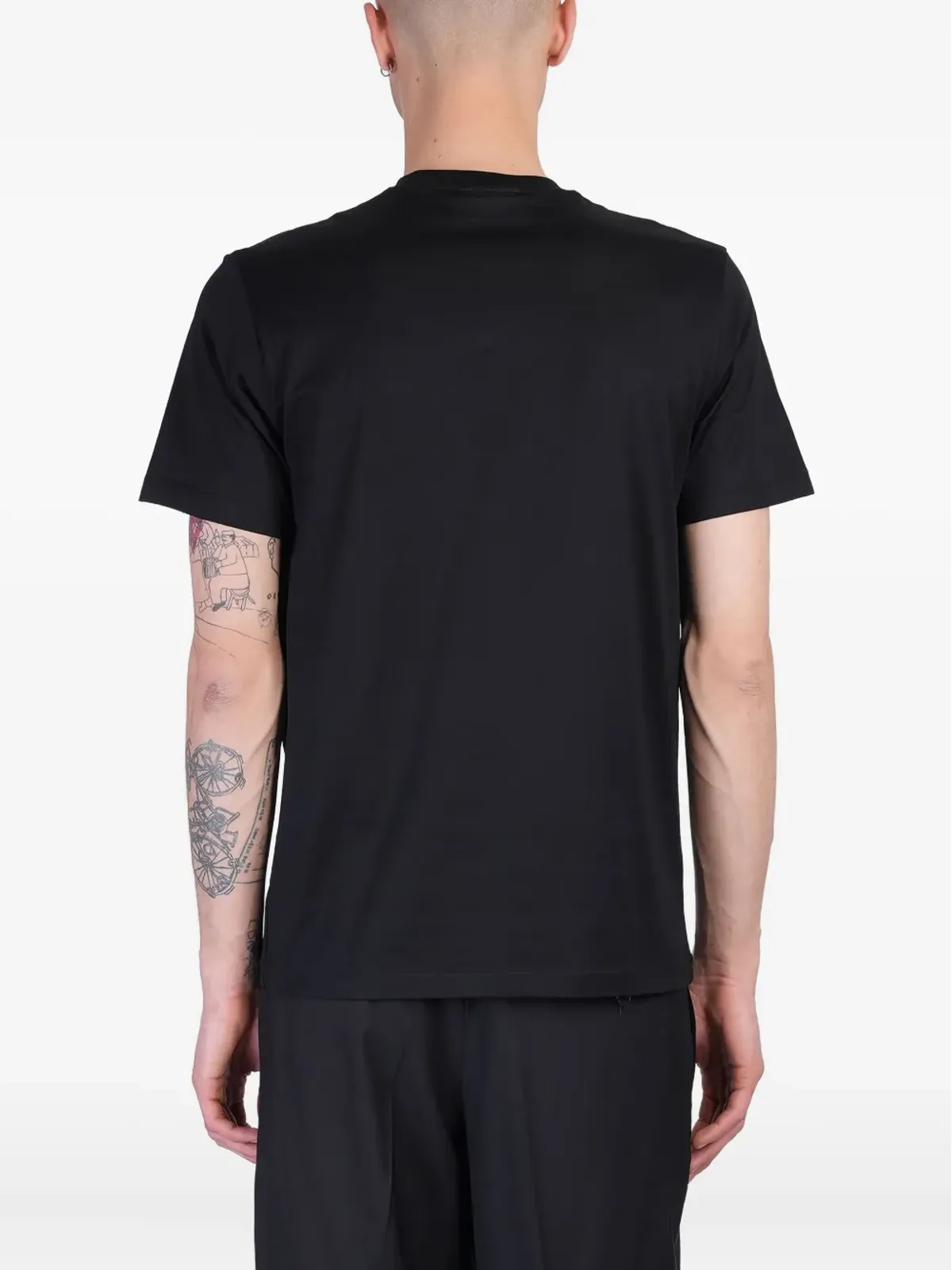 Tokyo James ラウンドネック コットンTシャツ ブラック - 画像4