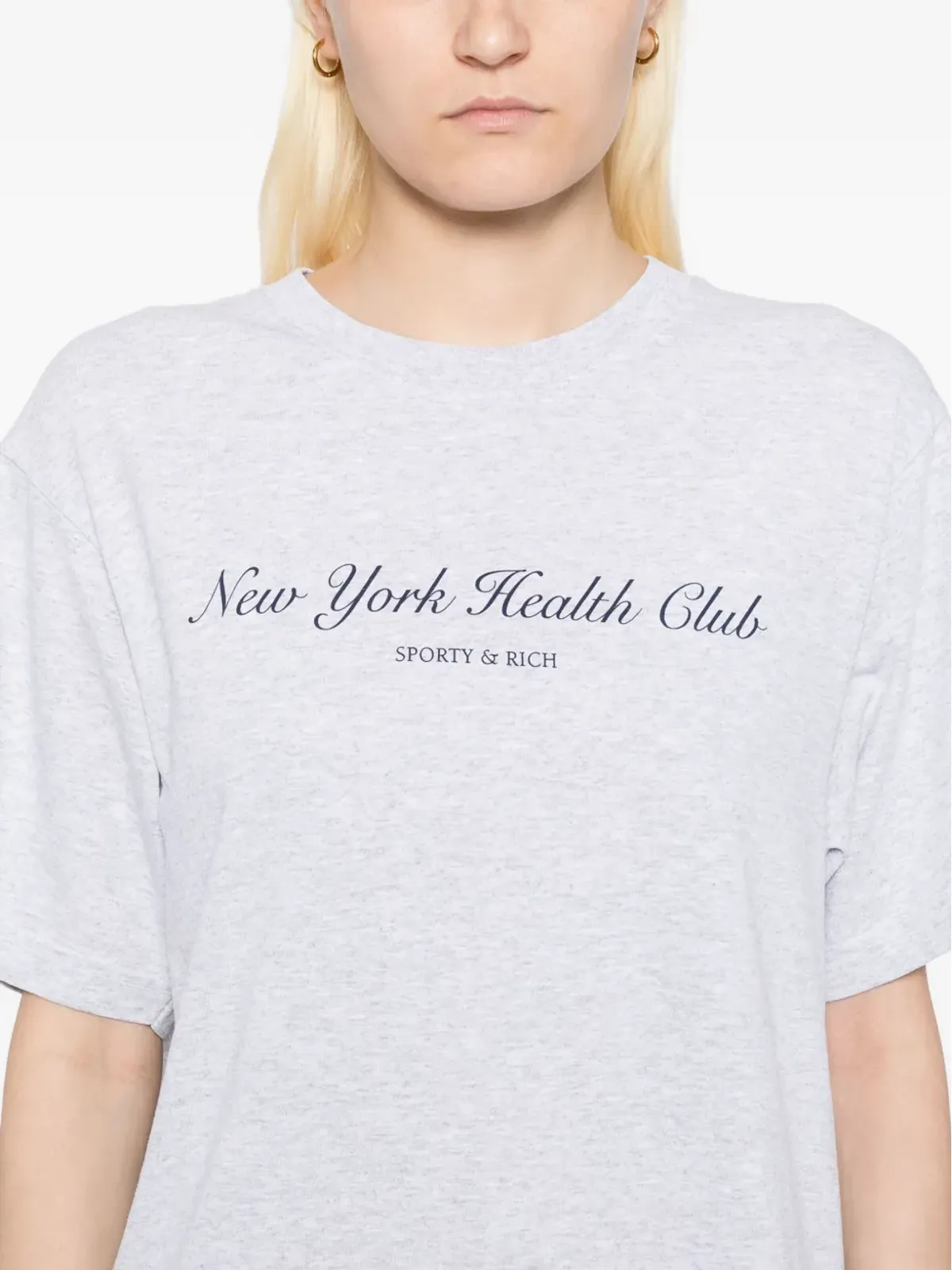 Sporty & Rich ニューヨーク・ヘルスクラブ グラフィックTシャツ - グレー - 画像5