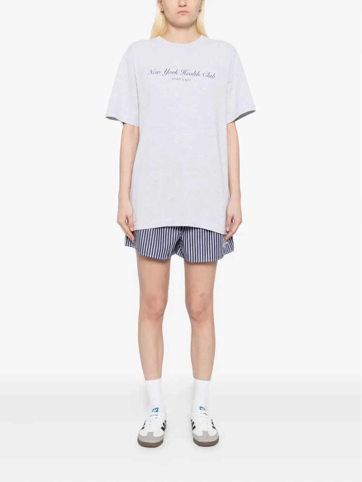 Sporty & Rich ニューヨーク・ヘルスクラブ グラフィックTシャツ - グレー - 画像2