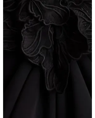 Tadashi Shoji 花柄刺繍Vネックジャンプスーツ - ブラック - サムネイル5