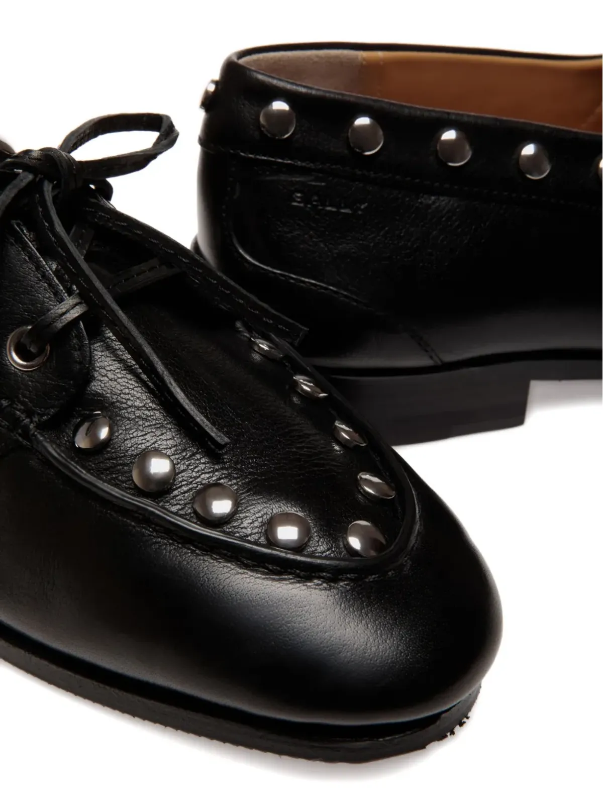 Bally プルーム スタッズ付きレザーボートシューズ - 画像5