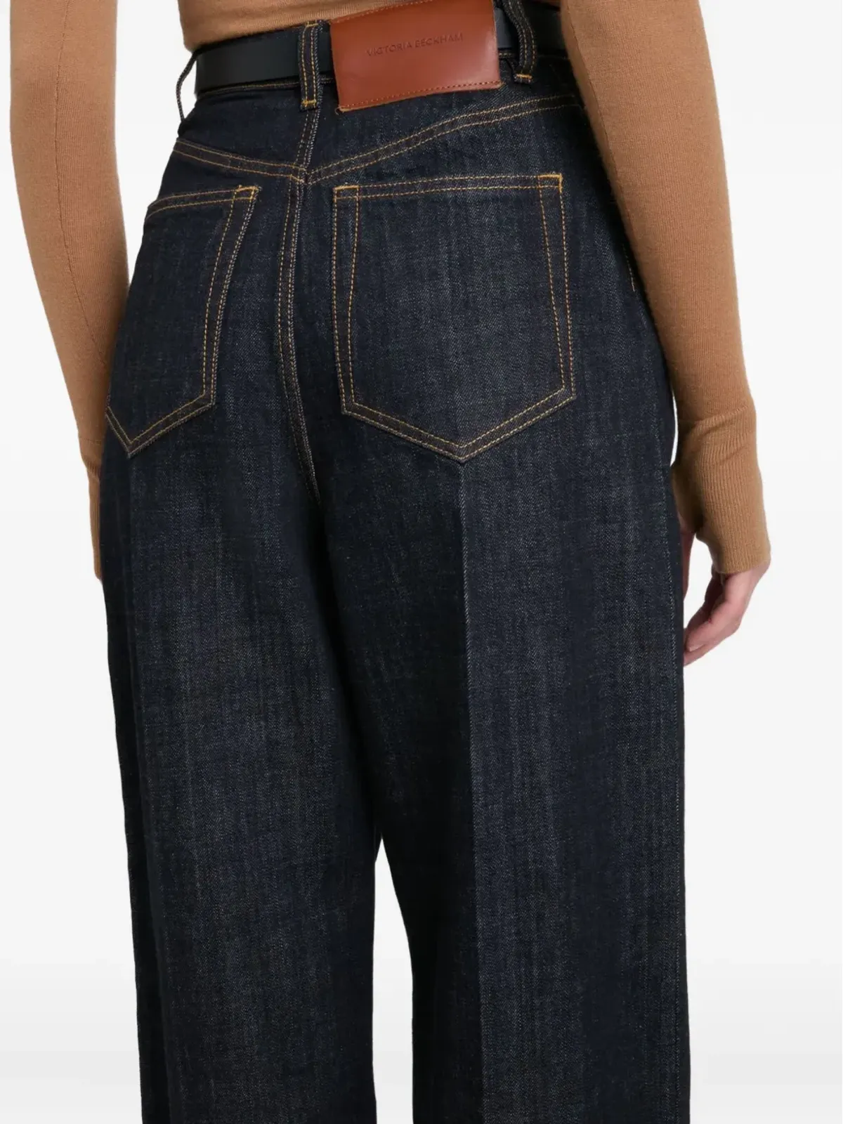 Victoria Beckham cinched high-waisted jeans - Blue - 画像5