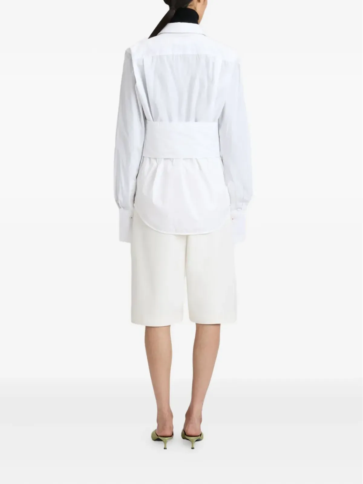 Victoria Beckham タブディテール膝丈ショーツ - 画像4
