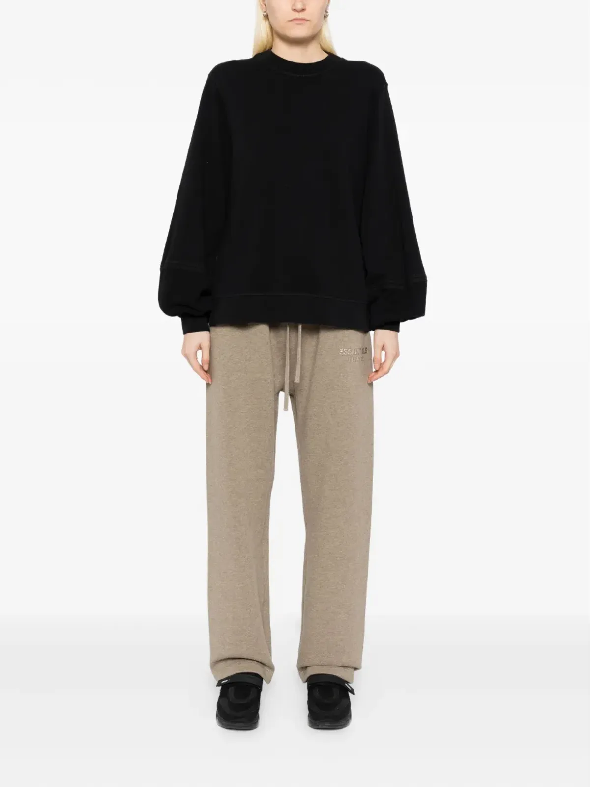FEAR OF GOD ESSENTIALS クラシック フリース スウェットパンツ ブラウン - 画像2