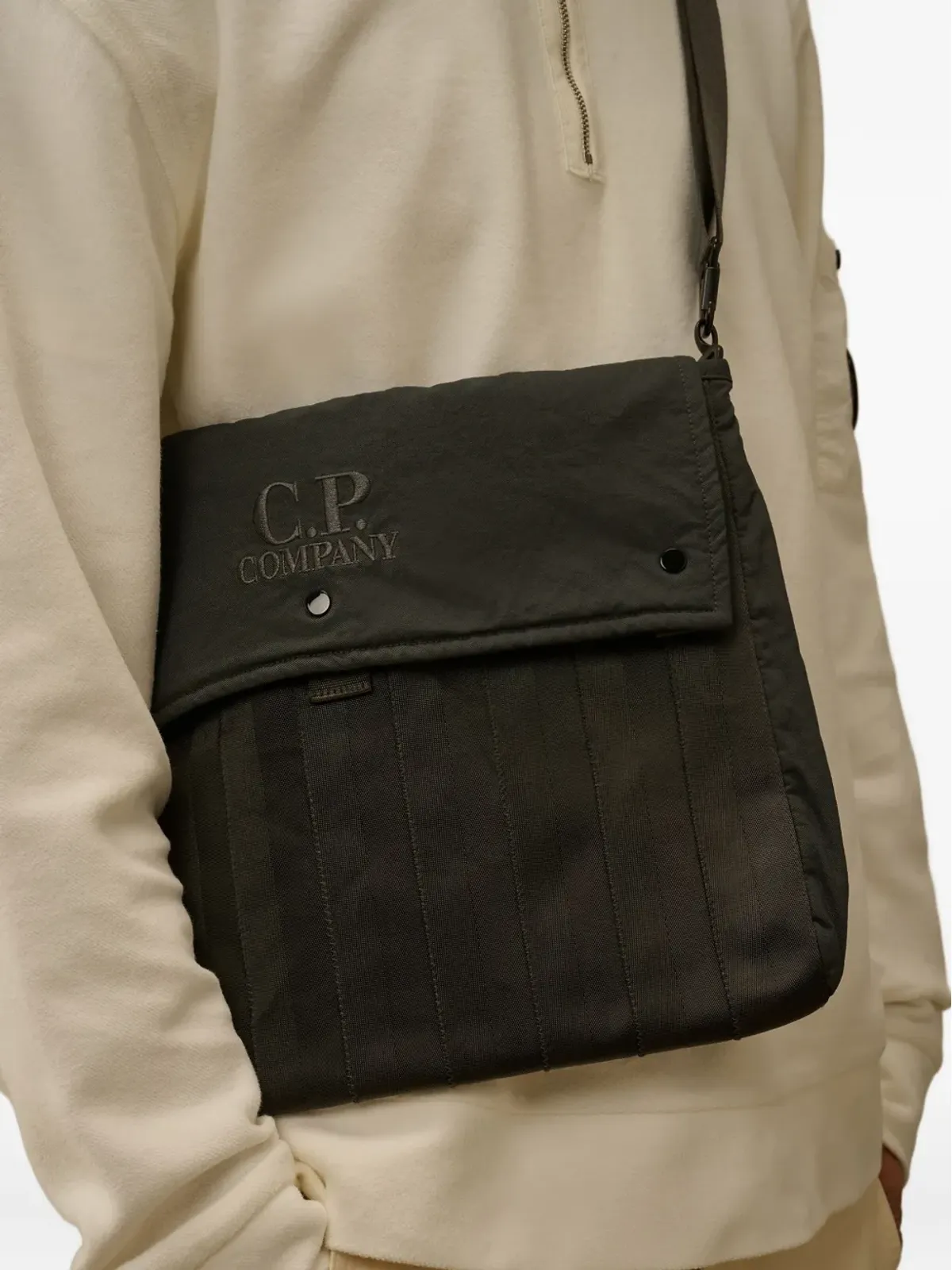C.P. Company トップステッチディテール・ショルダーバッグ - 画像3