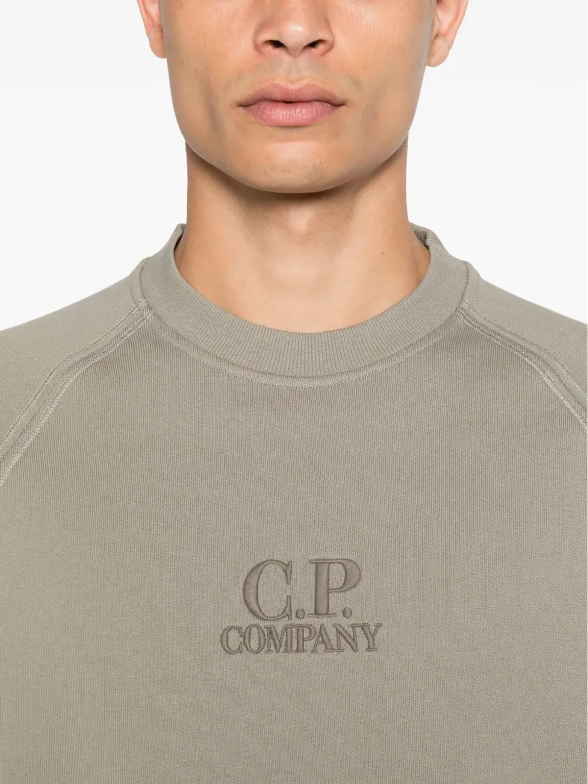 C.P. Company 刺繍ロゴ スウェットシャツ - 画像5