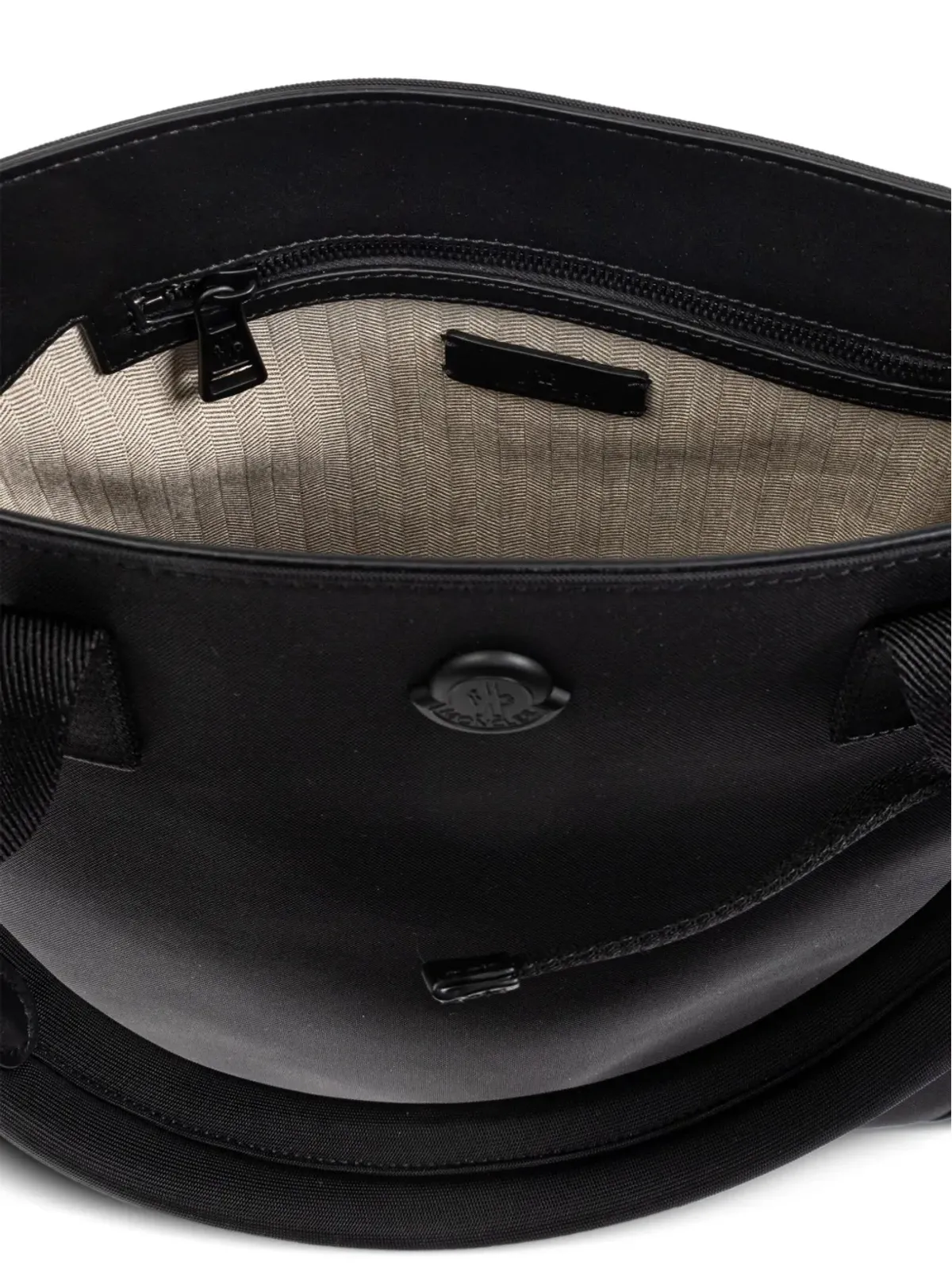 Moncler Pierrick ロゴパッチ トートバッグ - 画像5