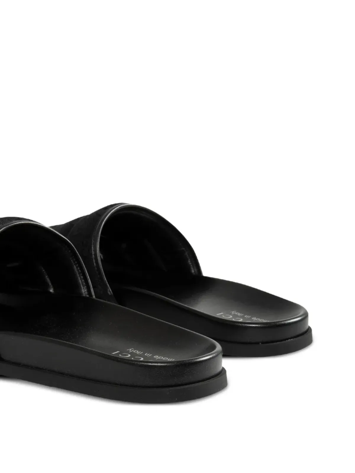 Gucci GGパターンのパッド入りスライドサンダル - ブラック - 画像4