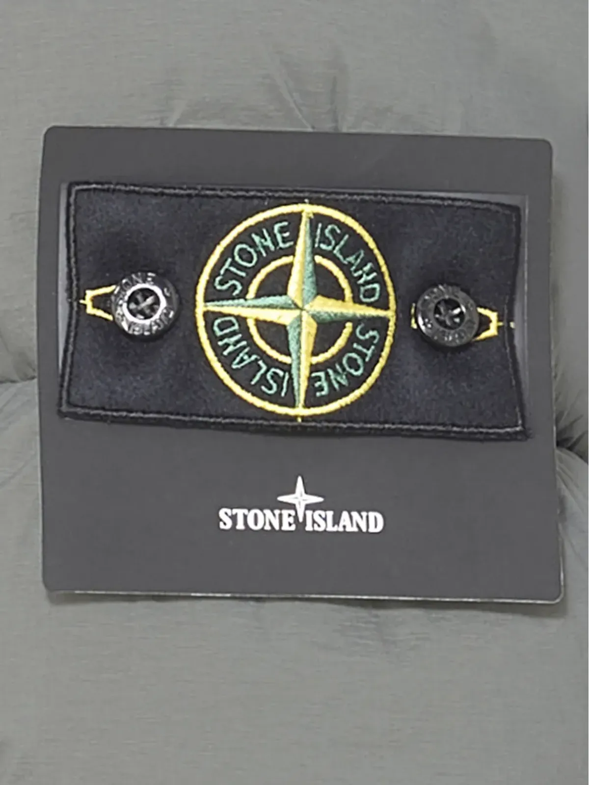 Stone Island フード付きシームレス トンネル ナイロン ダウンジャケット - 画像5