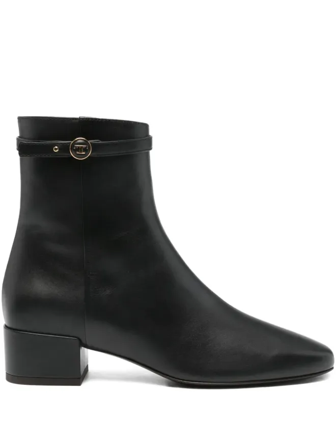 Tod's Tod's ロゴディテール ブーツの商品画像