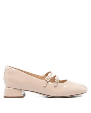 Clarks 30mm Daiss バックル付きブロックヒールパンプス - サムネイル1