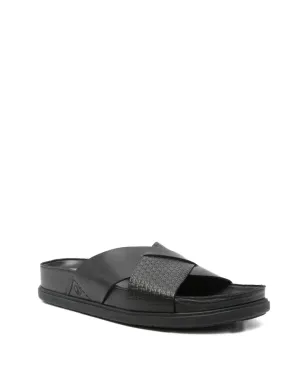 Clarks Torford クロスストラップ レザーサンダル - サムネイル2