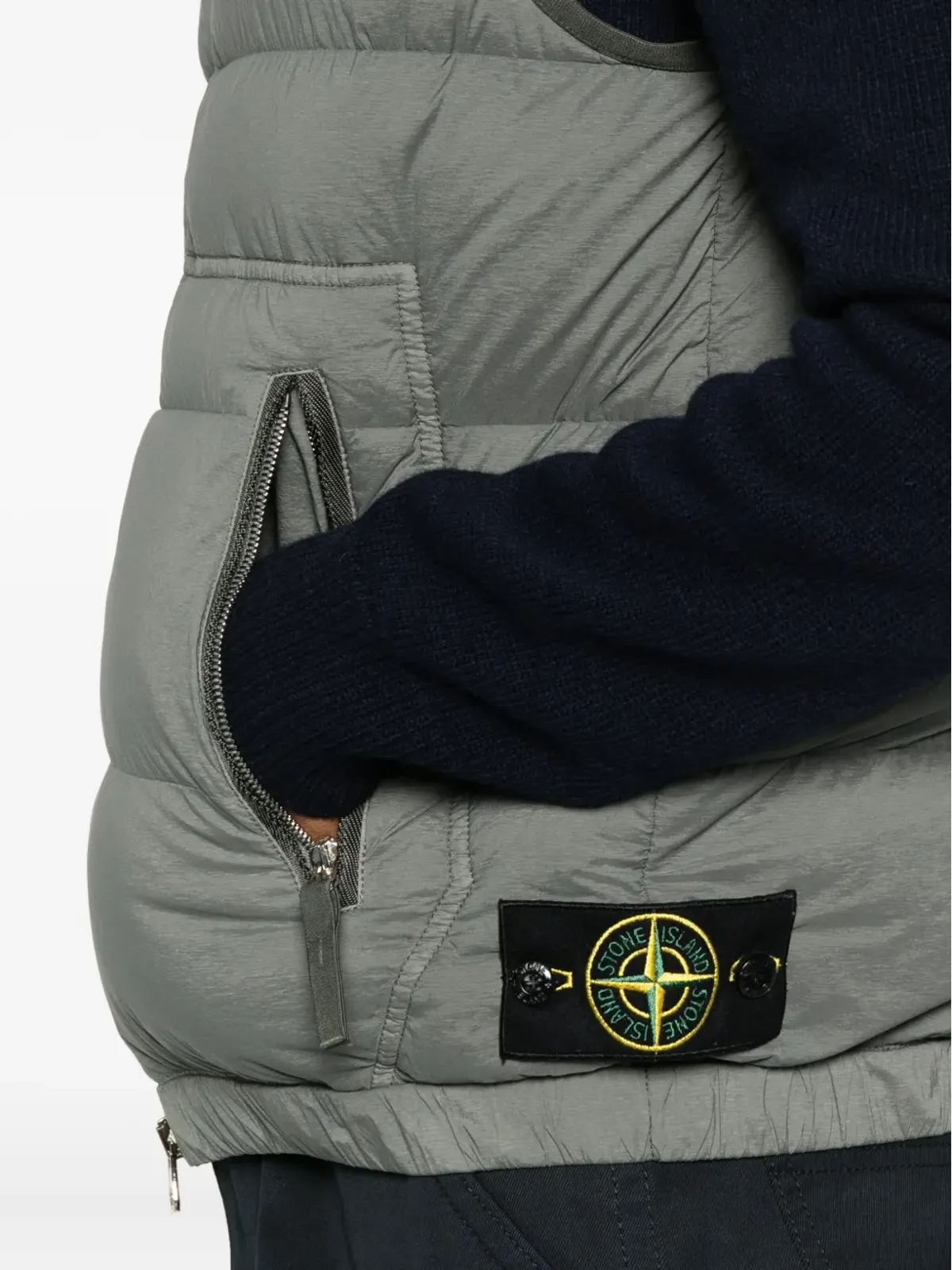 Stone Island シームレス・トンネル・キルテッドジレ グリーン - 画像5