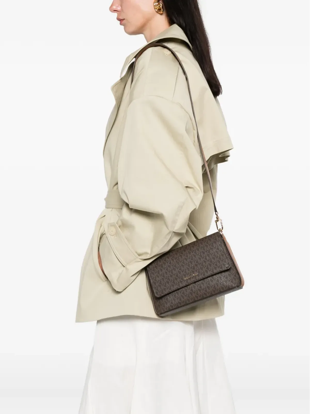 Michael Kors 小型 Nessa モノグラム フラップ クロスボディバッグ - 画像2