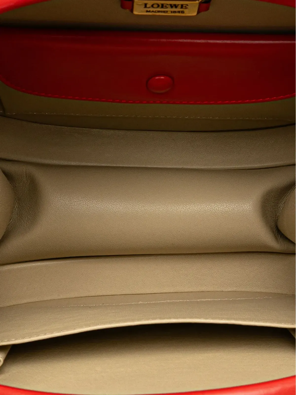 Loewe ビンテージ アナグラム レザー ラウンド ハンドバッグ 2000-2025 - レッド - 画像5