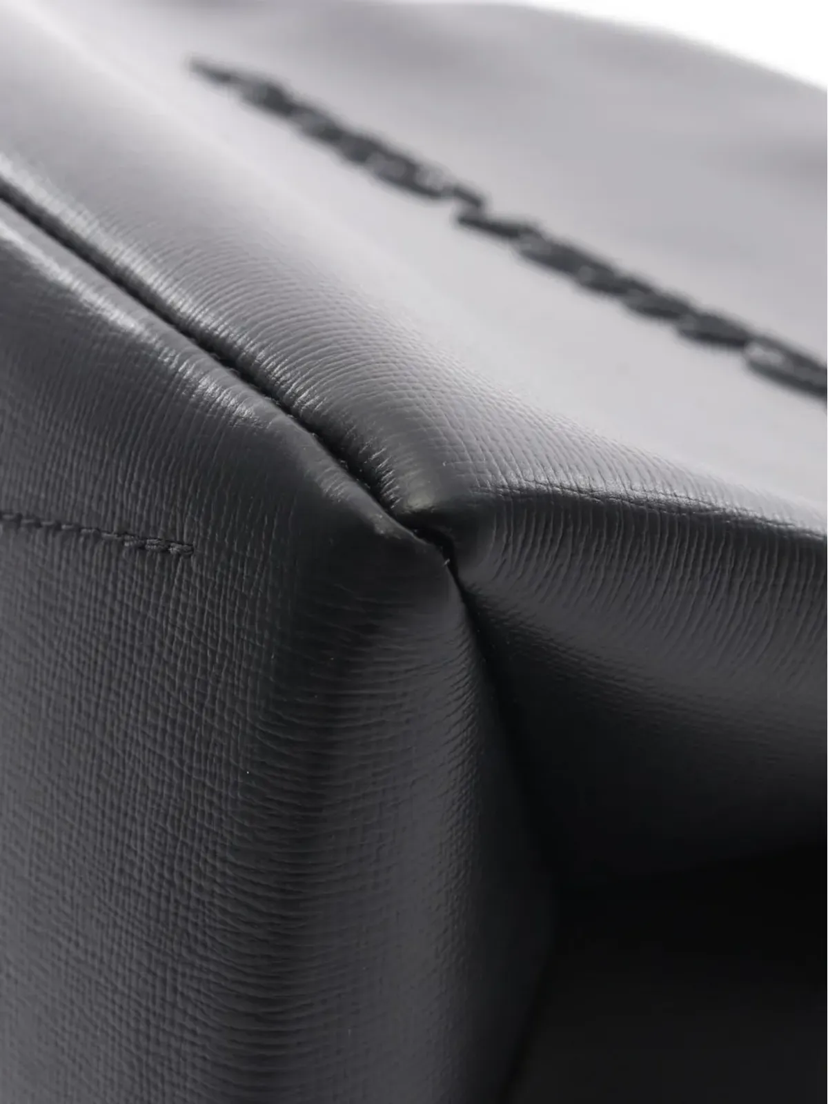 Louis Vuitton Pre-Owned 2021 logo-embossed tote bag - Black - 画像3
